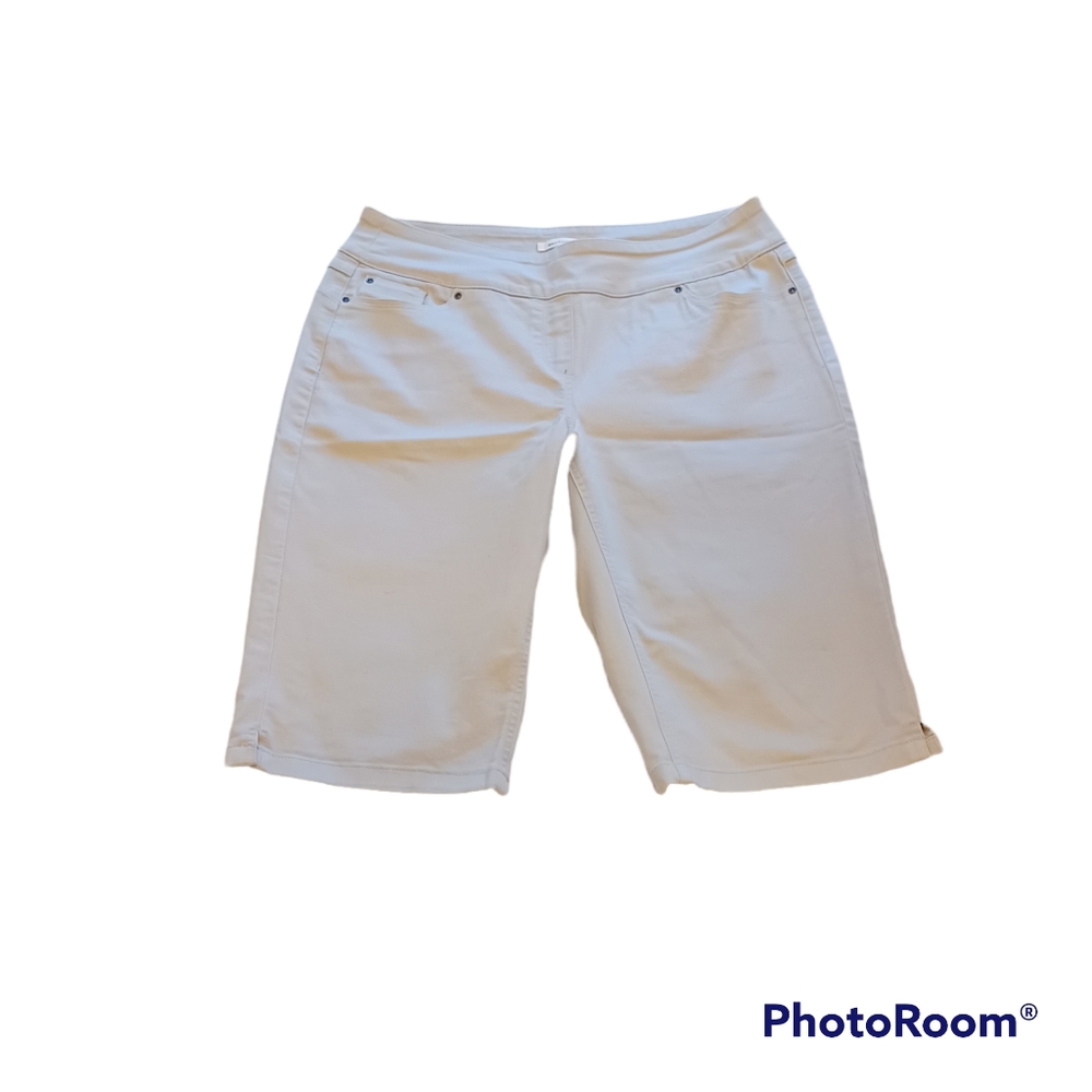 Westbound Bermuda Shorts